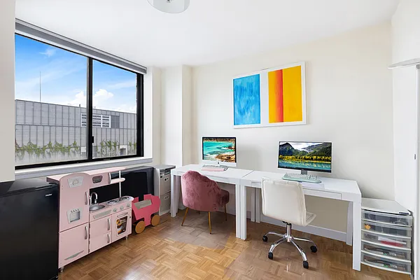 Rented by Douglas Elliman | media 23