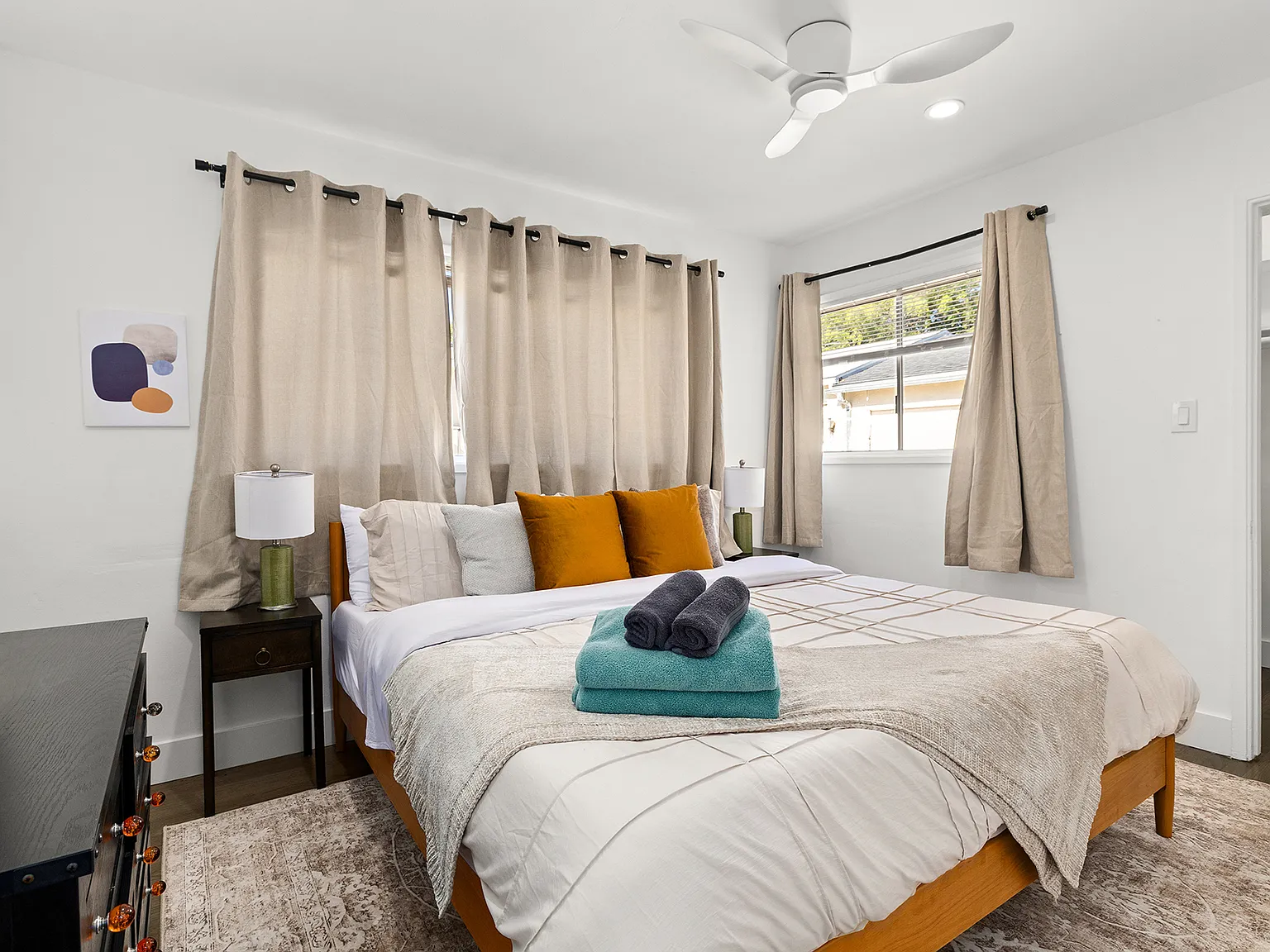 1 bed, 1196 sqft, $3,750 — Photo 3