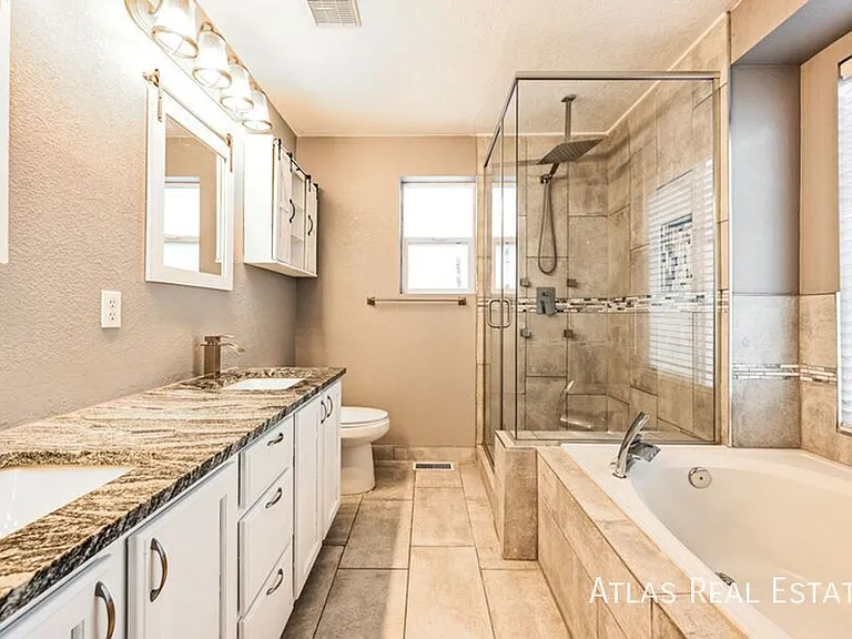 16548 High Desert Way — Photo 11
