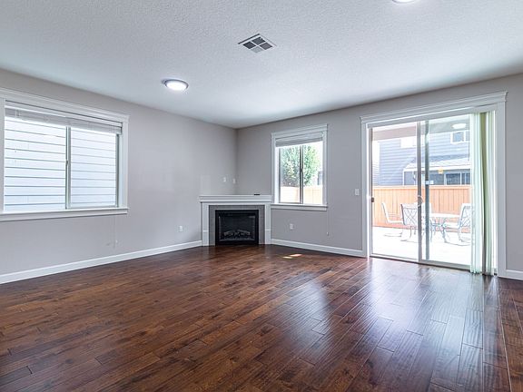 4th image of 2629 NE 130th Ct