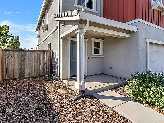 3rd image of 316 Dorado Ln