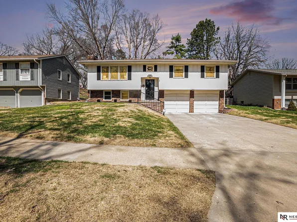 13364 Trendwood Dr, Omaha, NE 68144