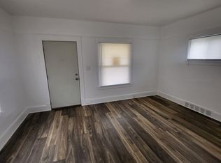 1692 Gladstone St, Youngstown, OH 44506