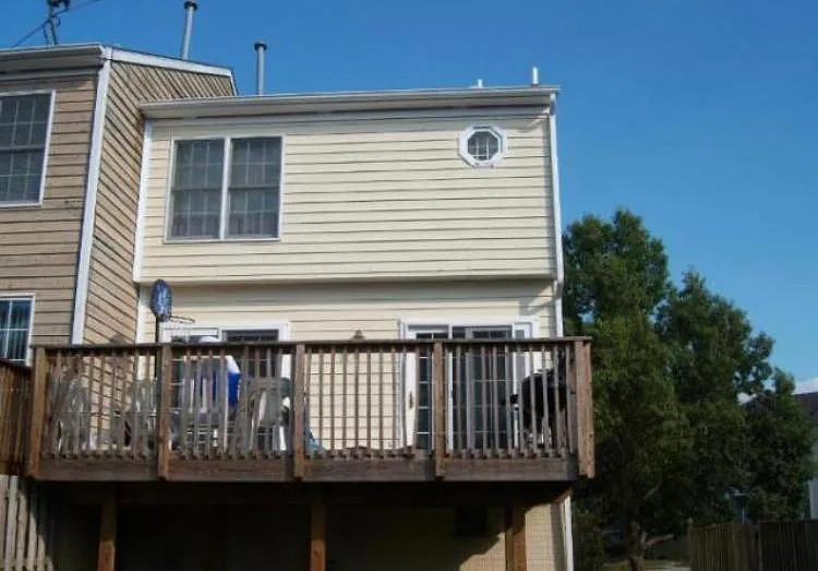 3 bed, 1500 sqft, $2,500 — Photo 3