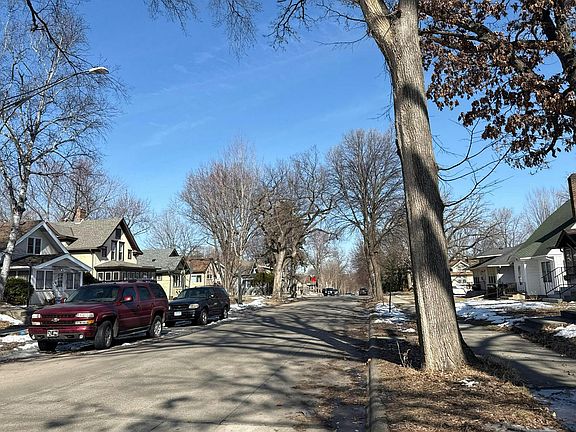 5th image of 3236 Thomas Ave N