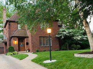 2664 Meadowwood Dr, Toledo, OH 43606