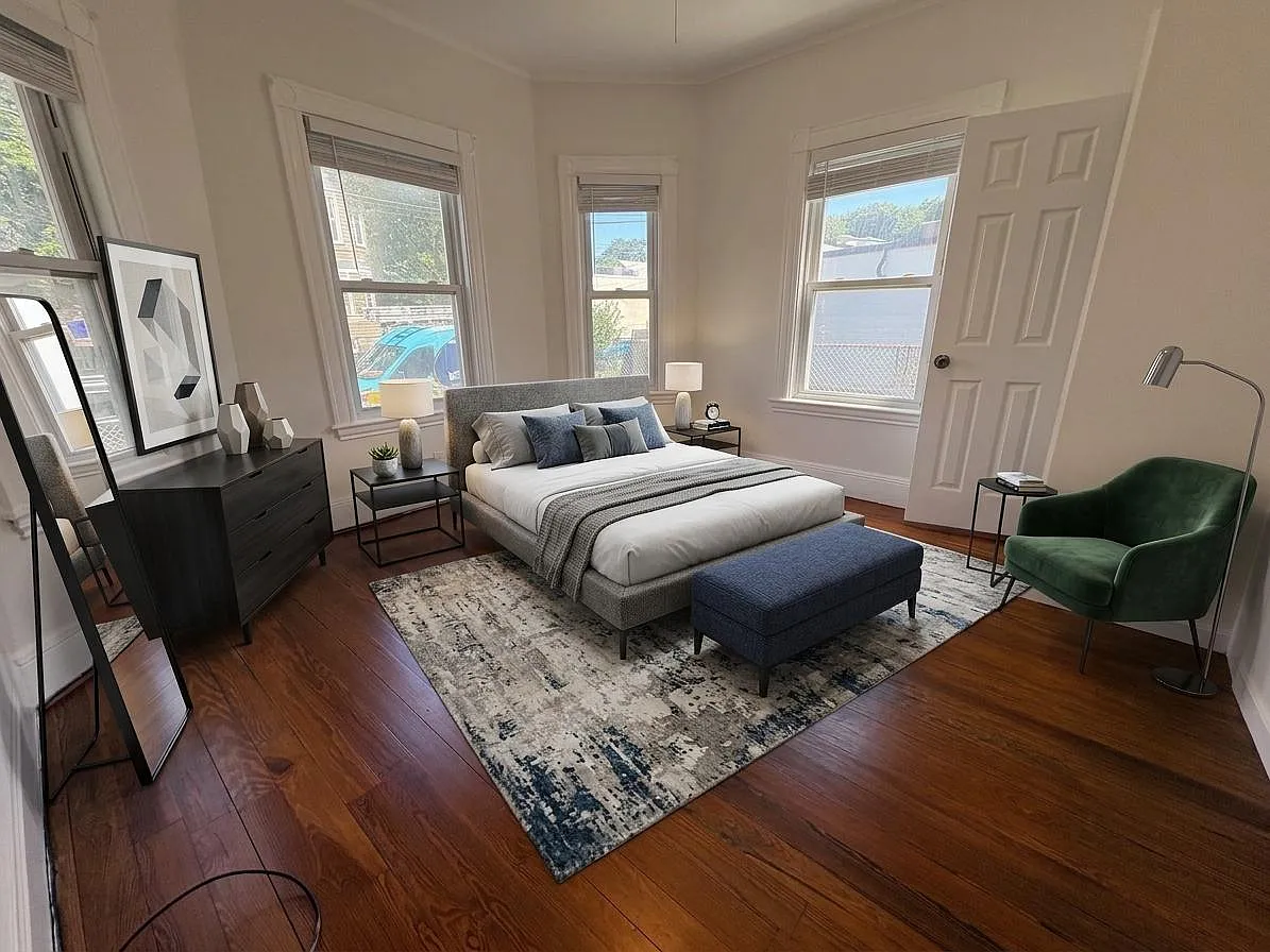 3 bed, 1150 sqft, $3,350 — Photo 2