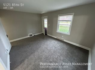 5121 85th St, Kenosha, WI 53158