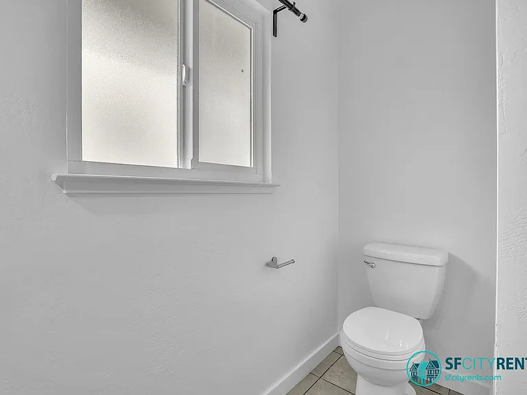 1540 Hudson St #203 — Photo 18