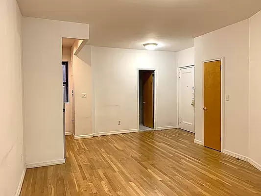 Rented by LC Lemle Real Estate Group | media 4