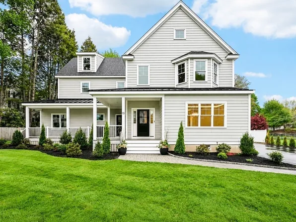 13 Parker Rd, Wakefield, MA 01880