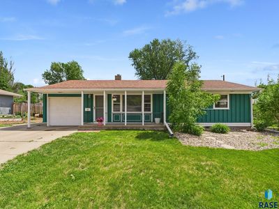 2100 S Wayland Ave, Sioux Falls, SD, 57105