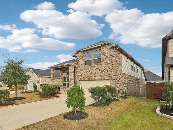 2nd image of 4207 Haven Crest Ln