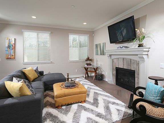 2nd image of 1349 S Magnolia Ave