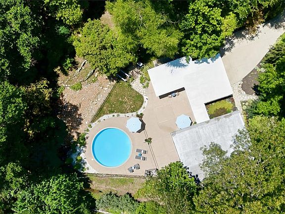 5th image of 424 Belleview Ave