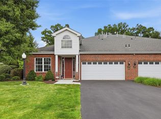 4702 Senate Ct, Valencia, PA 16059
