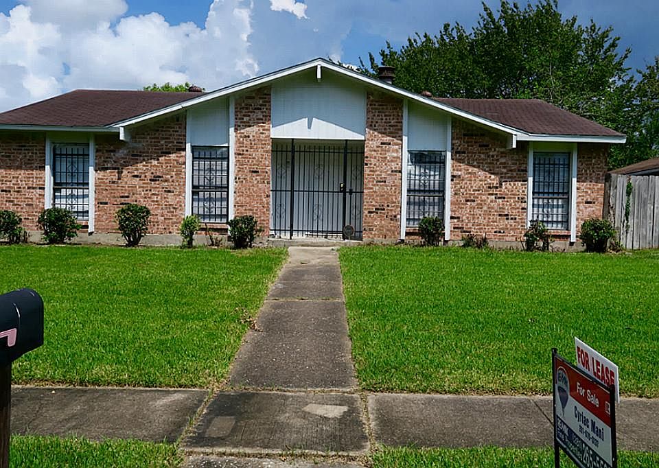 1st image of 14615 Meyersville Dr