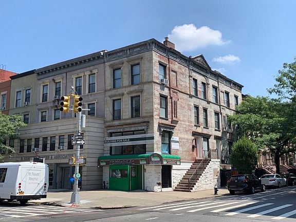 2nd image of 161 W 120th St