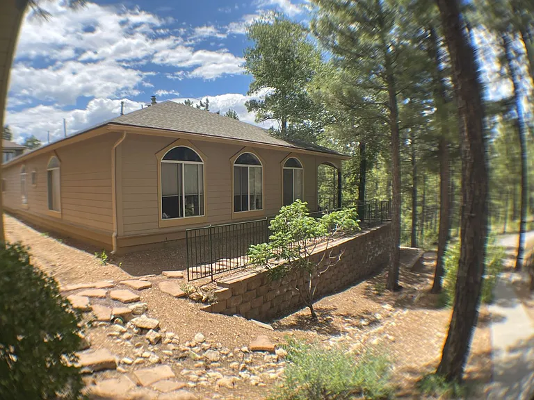 1384 E Mackenzie Dr — Photo 6