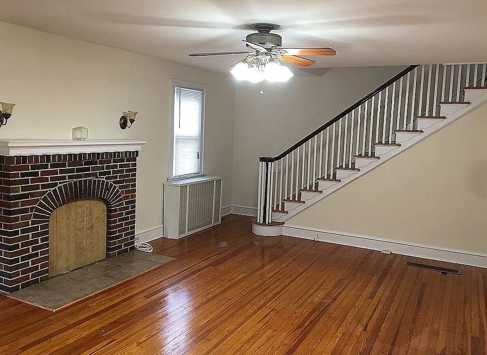2nd image of 5 Normal Blvd