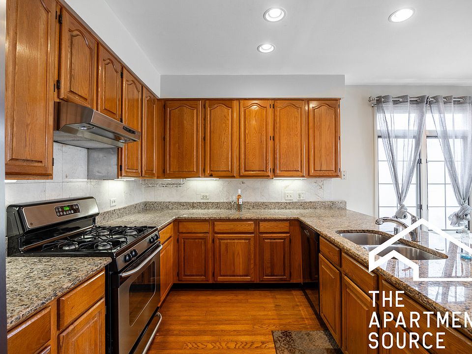 1st image of 5929 N Sauganash Ln #Townhouse