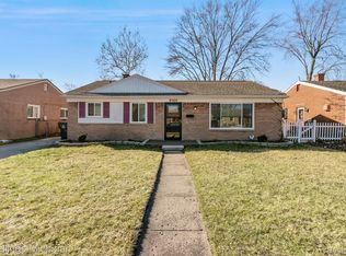 8143 Milburn St, Westland, MI 48185