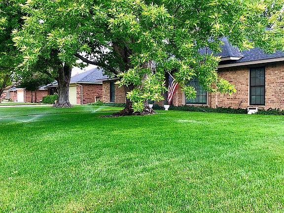 2nd image of 1000 Bennett Dr