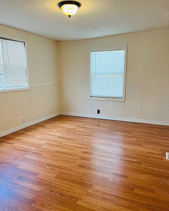 1st image of 1373 Autumn Dr