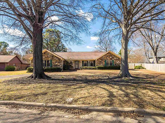 2nd image of 2951 Cane Creek Dr