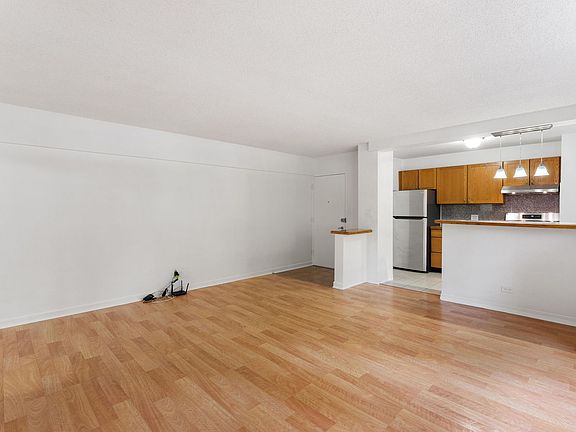5th image of 4970 N Marine Dr APT 329
