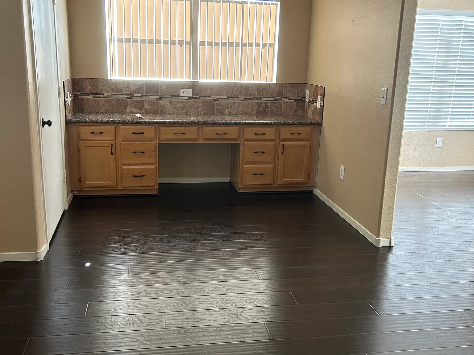 2 bed, 1029 sqft, $1,550 — Photo 3