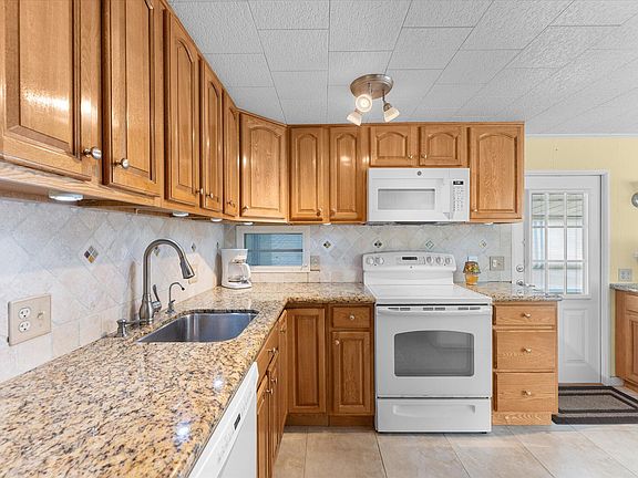 4th image of 8630 SW 21st Court