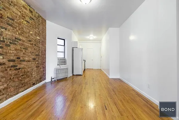 Rented by Bond New York | media 19