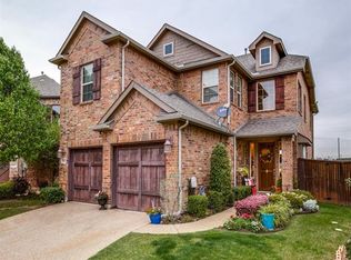 9101 Cottonwood Village Dr, Fort Worth, TX 76120