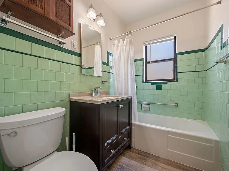 4735 Valencia Dr #FRONT — Photo 16