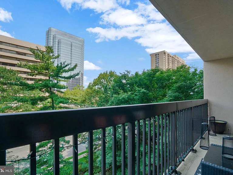 3709 S George Mason Dr #415-E — Photo 32