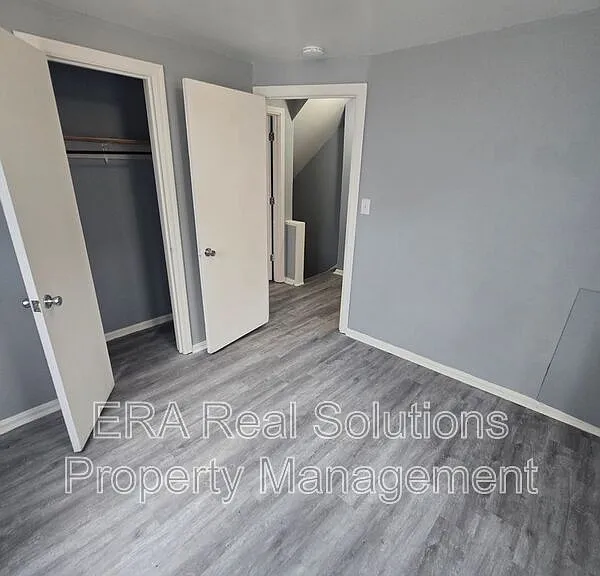 2065 W Mound St — Photo 23