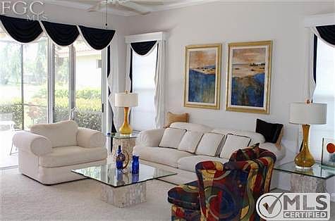 Living Area looking out to lanai