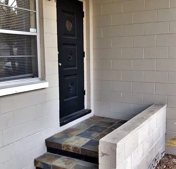 604 Marion Ct — Photo 3