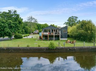 114 Lighthouse Dr, Saugerties, NY 12477