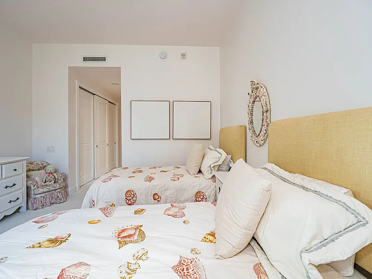 801 N Swim Club Dr #2B — Photo 44
