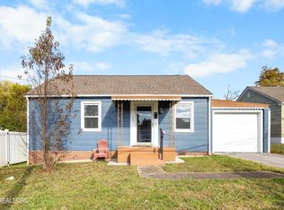 2321 Coker Ave, Knoxville, TN 37917