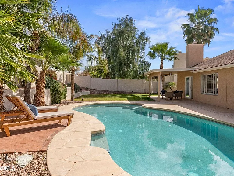6846 E Kelton Ln — Photo 18