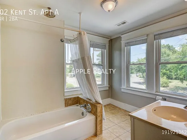 802 Kent St #A — Photo 18
