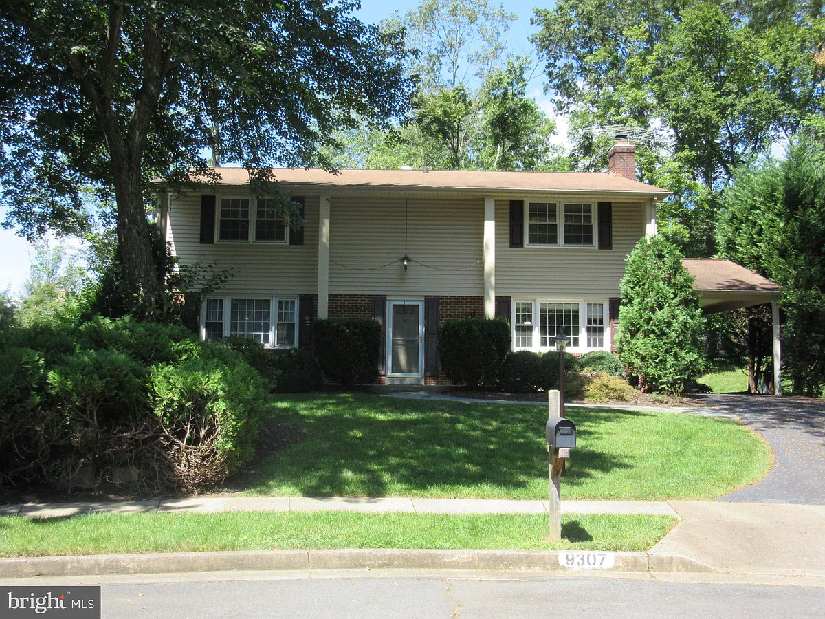 Building Photo - 9307 Harness Horse Ct