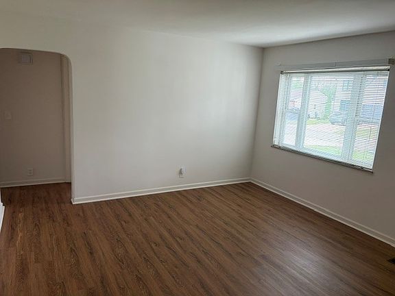 3rd image of 9635 Conklin Rd