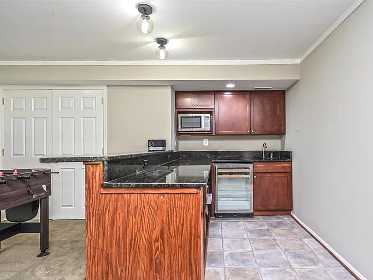 6520 Beverly Ave — Photo 25