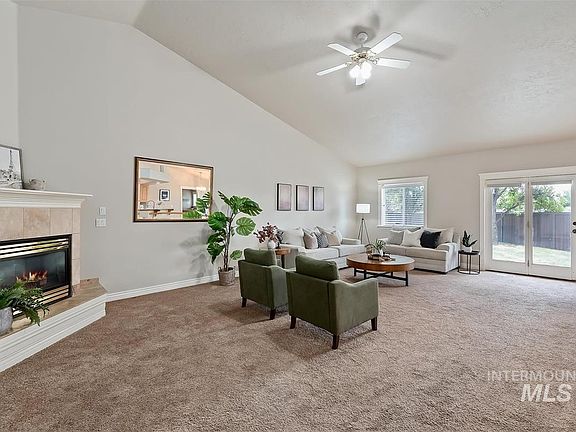 5th image of 389 W Bosanka Dr