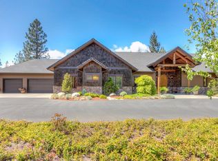 638 Gray Wolf Dr, Grants Pass, OR 97526