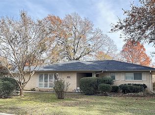 814 Pershing Dr E, Ardmore, OK 73401